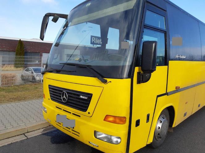 Autobus miał regularnie cofany licznik