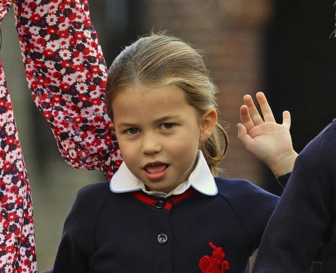 Księżńiczka Charlotte - pierwszy dzień w szkole
