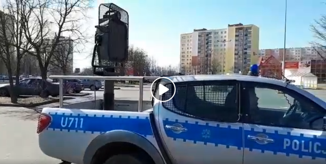 Poznań: Radiowozy z nagłośnieniem