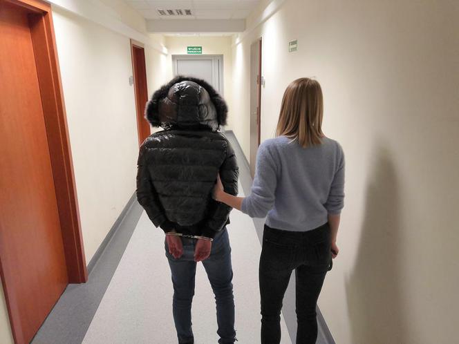 Konin: W torebce miała nie tylko dokumenty. Policji się to nie spodobało