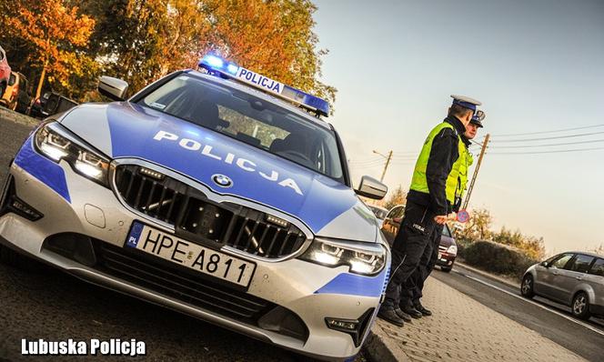 Zatrzymano też 28 pijanych kierowców.
