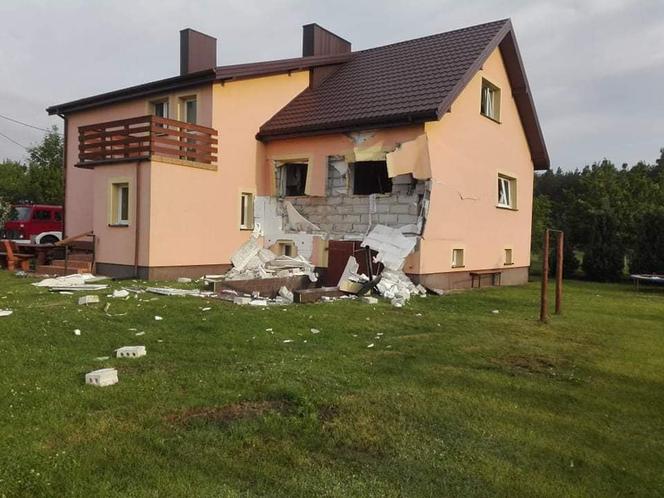 Sierpc. Wybuch gazu w domu jednorodzinnym! Jedna osoba w szpitalu!