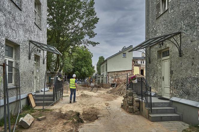 Trwają prace w Pasażu Róży. Najpiękniejsze podwórko w Łodzi zostanie przedłużone!