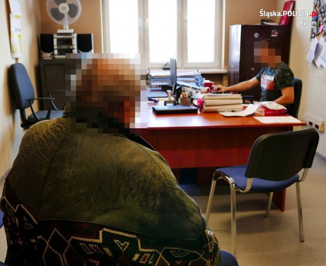 Bytom. Ruszył z tasakiem na 33-latkę i policjantów