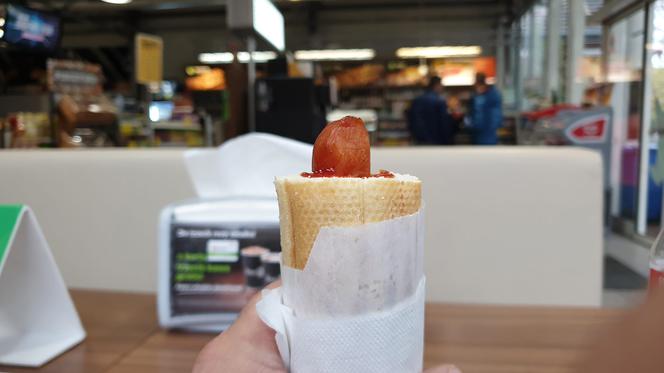 Z pistoletem po hot doga