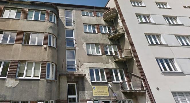 Koronawirus. KOSZMAR pacjentów szpitala w Katowicach. Jest jak na wojnie! Błagają o wodę