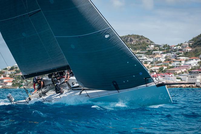 Załoga Ocean Challenge Yacht Club podczas Heineken St. Maartne Regatta