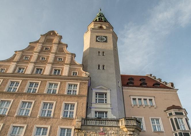 Działka u zbiegu ulic Pstrowskiego i Wyszyńskiego sprzedana