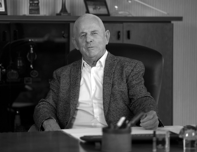 Katastrofa lotnicza w Pszczynie. Pracownicy zdradzili sekret Karola Kani. Milioner często to powtarzał! Serce pęka