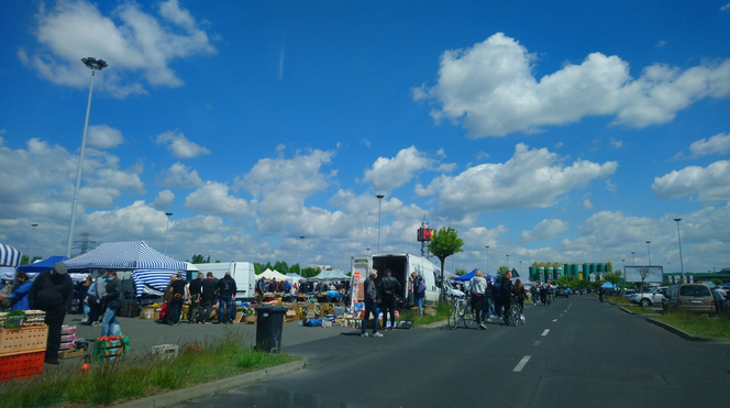 Giełda Stara Rzeźnia przy M1 Poznań
