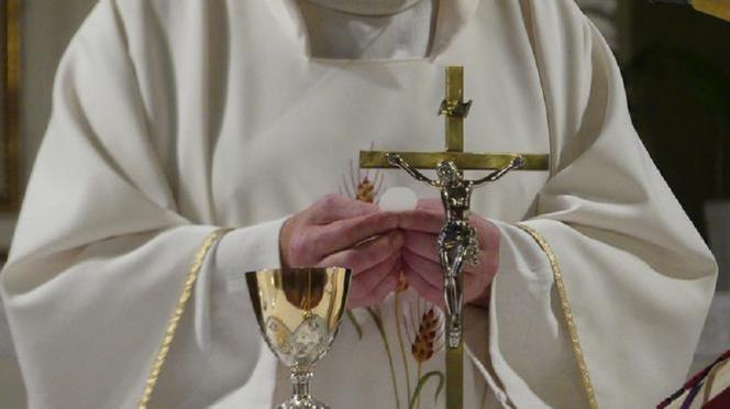 Watykan zajmie się diecezją tarnowską. Chodzi o pedofilię w Kościele