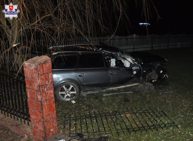 Wypadek Audi w miejscowości Julków