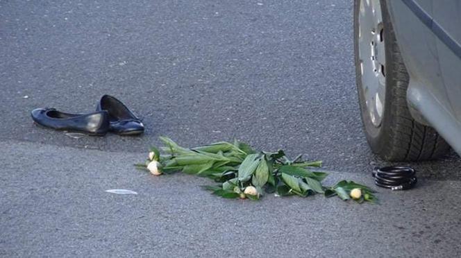 Tragiczny wypadek rowerzystki na Mokotowie. W internecie zawrzało: Nie trzeba patrzeć czy coś jedzie bo przecież mamy pierwszeństwo!