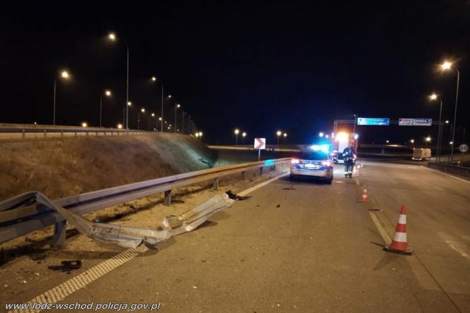 Modlica. Śmiertelny wypadek na S8. W dachującym BMW zginął 42-latek