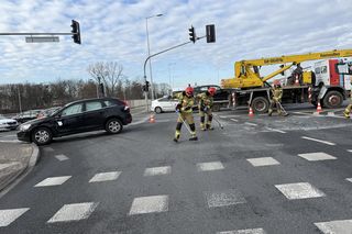 Powa Ne Utrudnienia W Warszawie Po Kolizj Autobusu Miejskiego