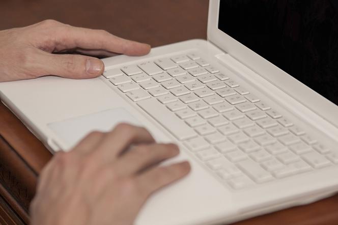 Podkarpackie. Zboczeniec chciał seksu z 13-latką! Składał obleśne propozycje. Na koniec…