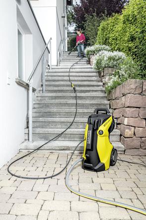 Porządki jesiennie wokół domu Kärcher