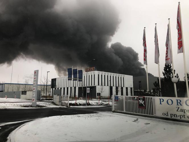 Pożar przy CH Factory Annopol