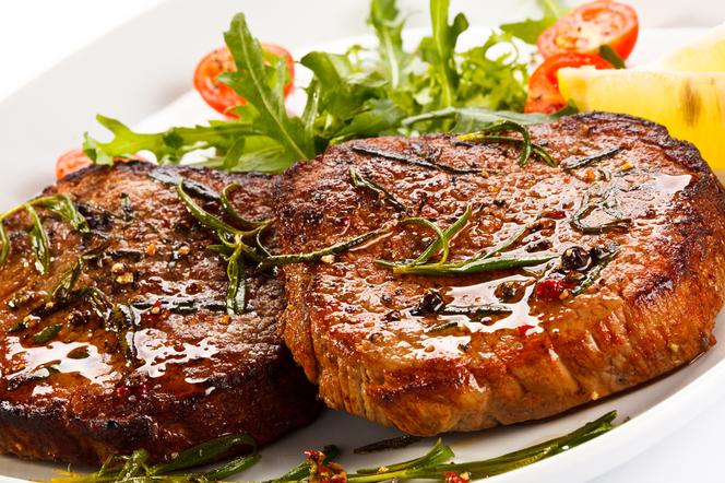 Karkówka jak kebab: przepis na pieczony schab karkowy w plastrach