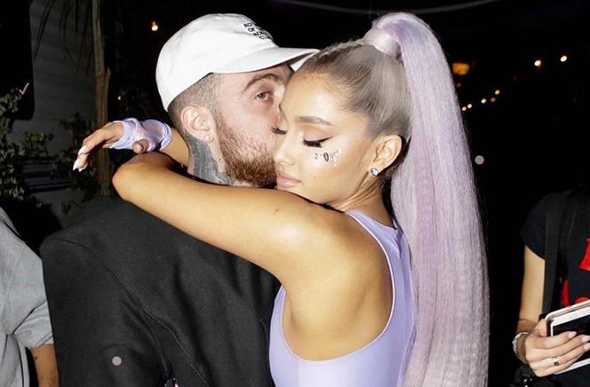 Ariana Grande ożywiła trend lat '90! Cały świat idzie za jej przykładem