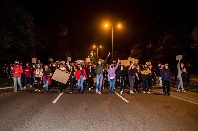 Gdańsk: Strajk kobiet przed Katedrą Oliwską