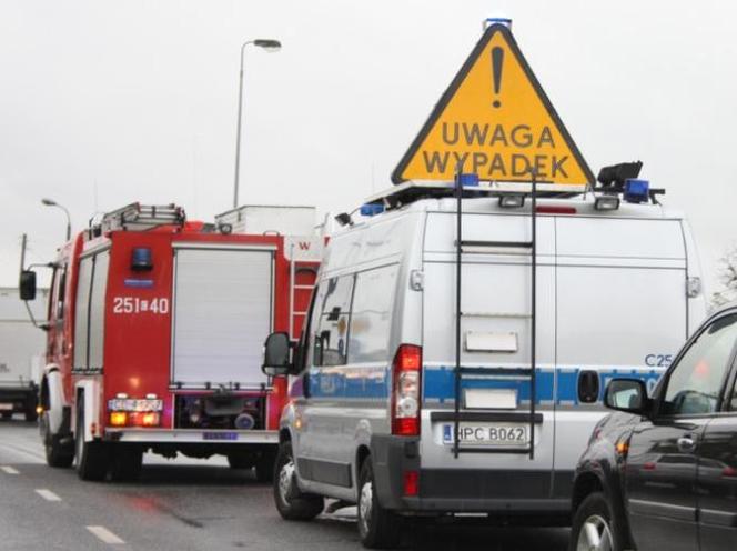 Koszmarny wypadek na trasie śmierci w Kujawsko-Pomorskiem! Jest ofiara śmiertelna
