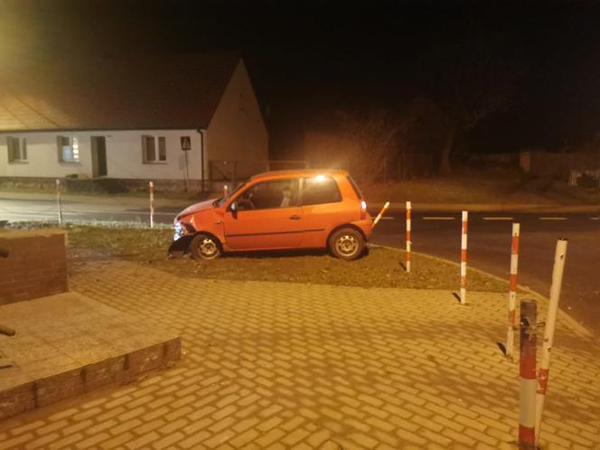 Pijana kobieta spowodowała kolizję