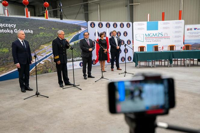 Podpisanie umowy z wykonawcą przekopu Mierzei Wiślanej
