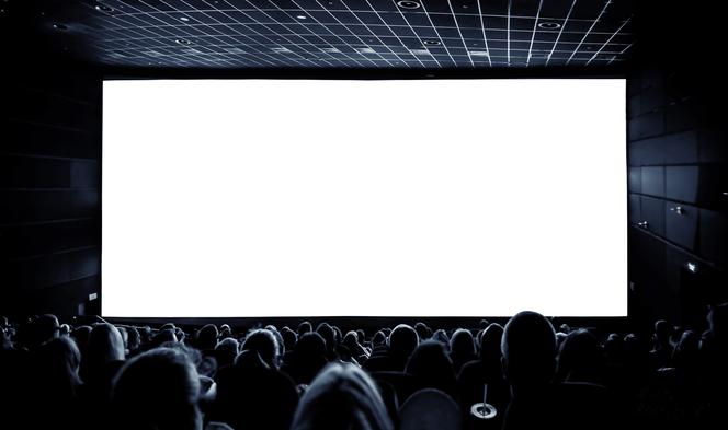 kino sala kinowa ekran