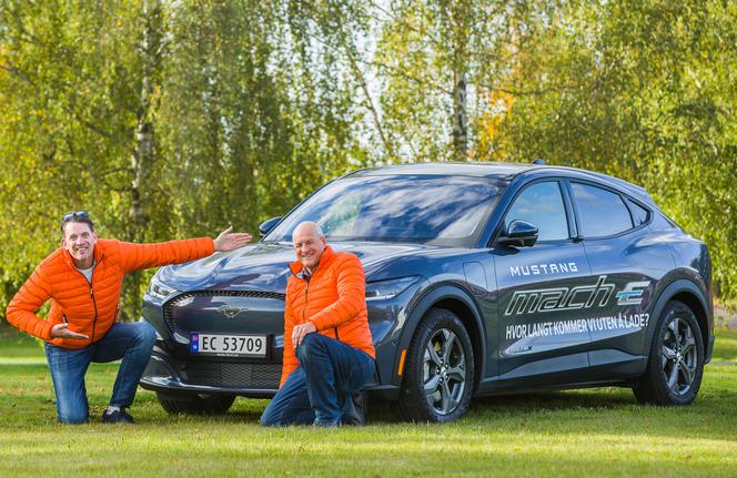 Ford Mustang Mach-E przejechał 807 km na jednym ładowaniu