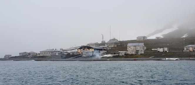 Wyprawa Rosyjska Arktyka: stacja polarna w Tichej Buchcie