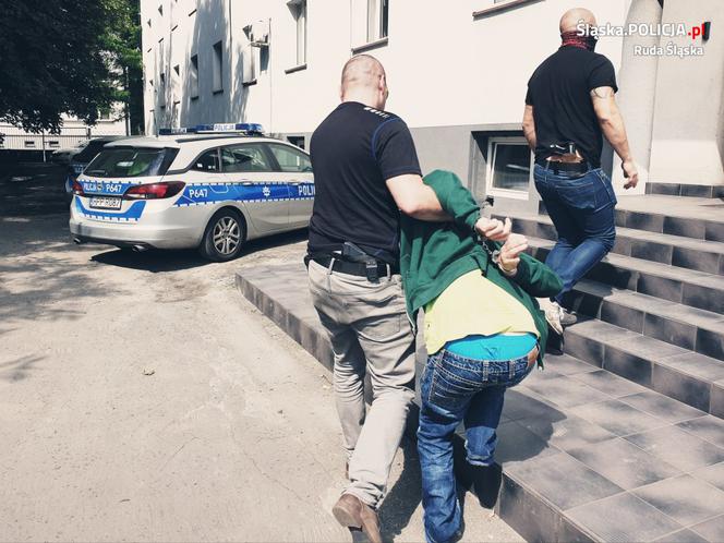 Śląska Policja zatrzymała 50-letniego pedofila! Zwabił dziewczynkę słodyczami!