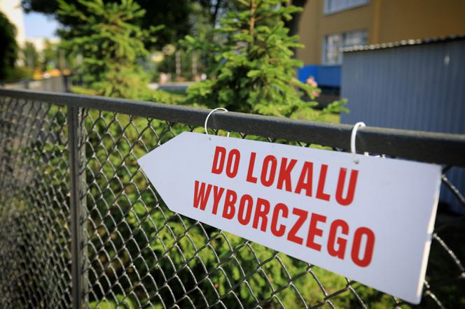 Znak do lokalu wyborczego