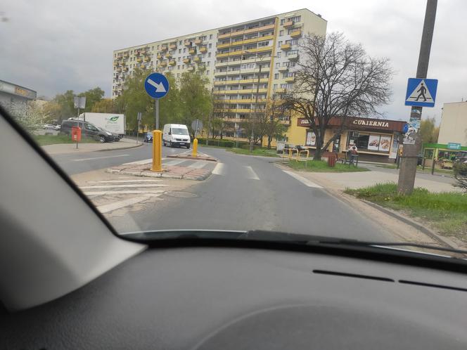 Niepomalowane pasy w Toruniu. Czytelniczka apeluje, MZD odpowiada