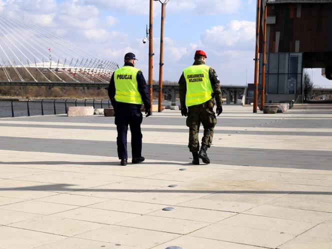 Egzamin dojrzałości: policja wlepia mandaty warszawiakom