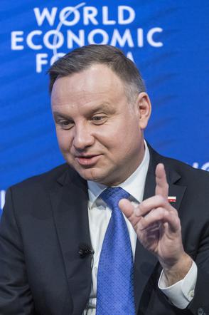 Duda ważniejszy od kolana