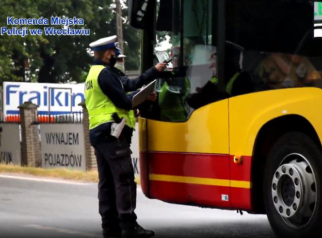 Policyjne kontrole autobusów miejskich we Wrocławiu