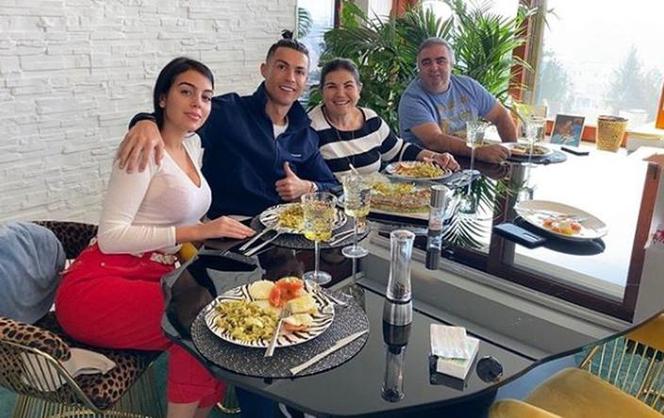 Cristiano Ronaldo z rodziną