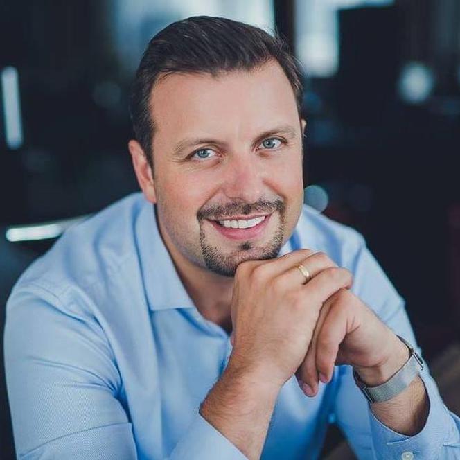 Prezydent szokuje! Mówił ze sceny o segregacji sanitarnej i odbieraniu wolności