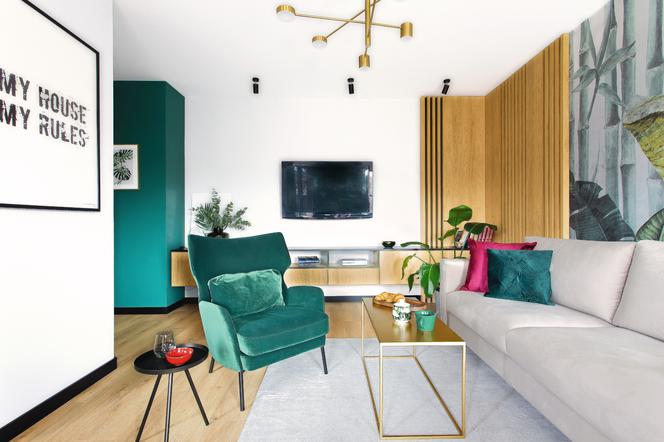 Salon Warszawa Praga Loft pod palmami