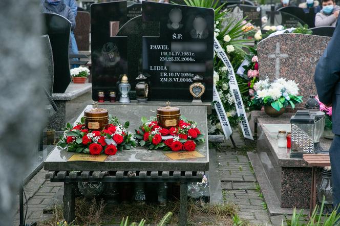 Wzruszający pogrzeb braci z Marek! Rodzice przytulili do serca Sebastiana i Michała