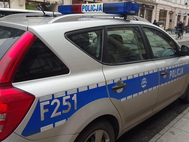 PABIANICE. W biały dzień wszedł do lokalu i UKRADŁ kasetkę z pieniędzmi. Myślał, że jest cwany, ale policja wpadła na jego ślad
