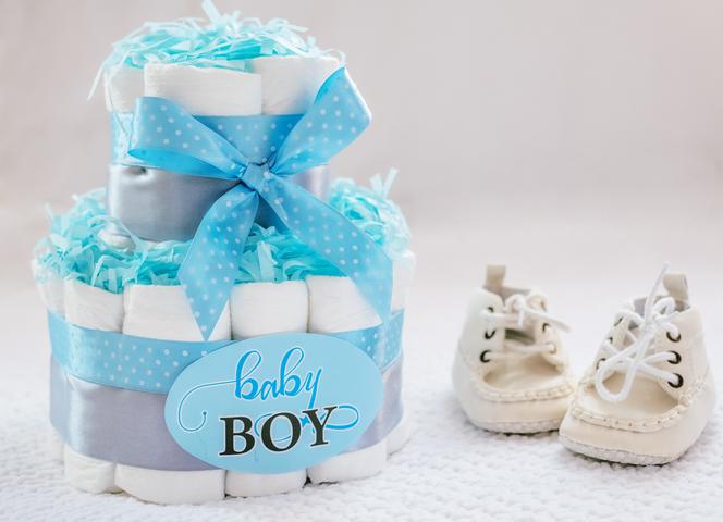 Tort z pampersów: jak zrobić prezent na baby shower na BABY SHOWER
