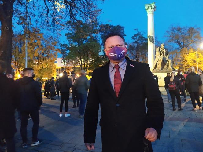 Quo Vadis, Polsko? Protest kobiet w Kielcach pod pomnikiem Sienkiewicza!