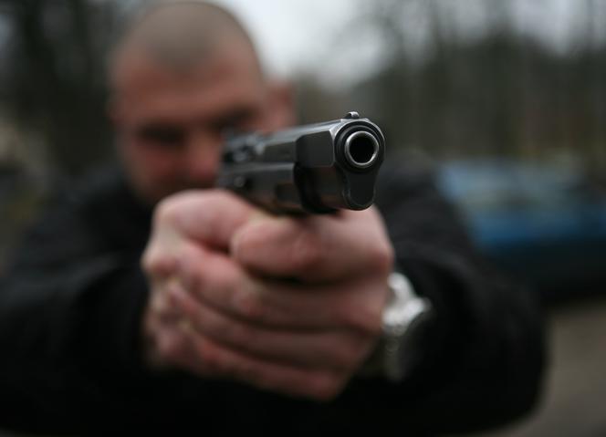 Podhale: Policjant ZASTRZELIŁ młodego mężczyznę. Tragiczny finał interwencji