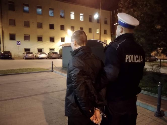Łódź Kaliska: Powiedział, że ma koronawirusa, bo nie miał biletu. Kara: kilka lat za kratkami albo 10 tysięcy złotych grzywny