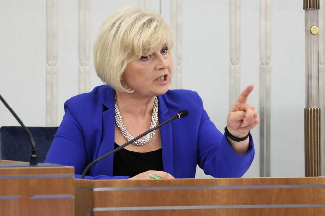 Lidia Staroń maglowana w Senacie