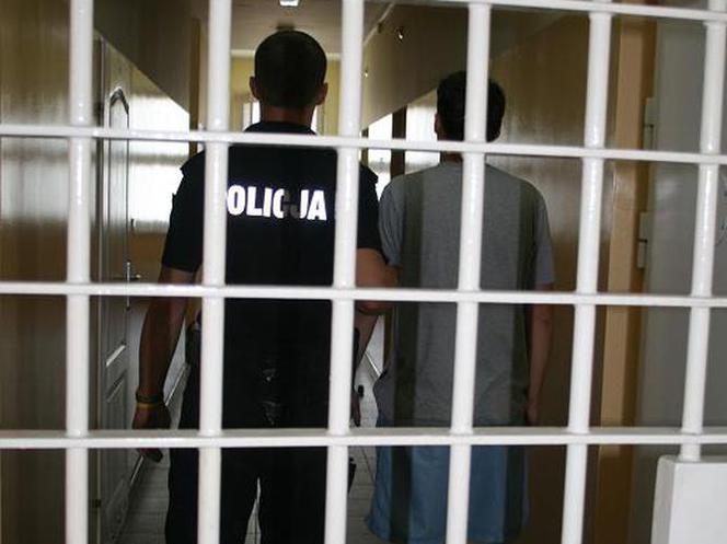 Poszukiwany listem gończym wybrał nietypową kryjówkę! Policjanci w szoku