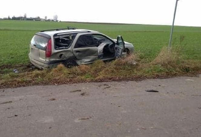 Nie ustąpił pierwszeńśtwa na skrzyżowaniu. Pasażerowie z obrażeniami trafili do szpitala