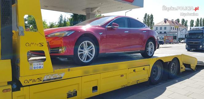 Nie zamierzał oddać pożyczonej Tesli Model S